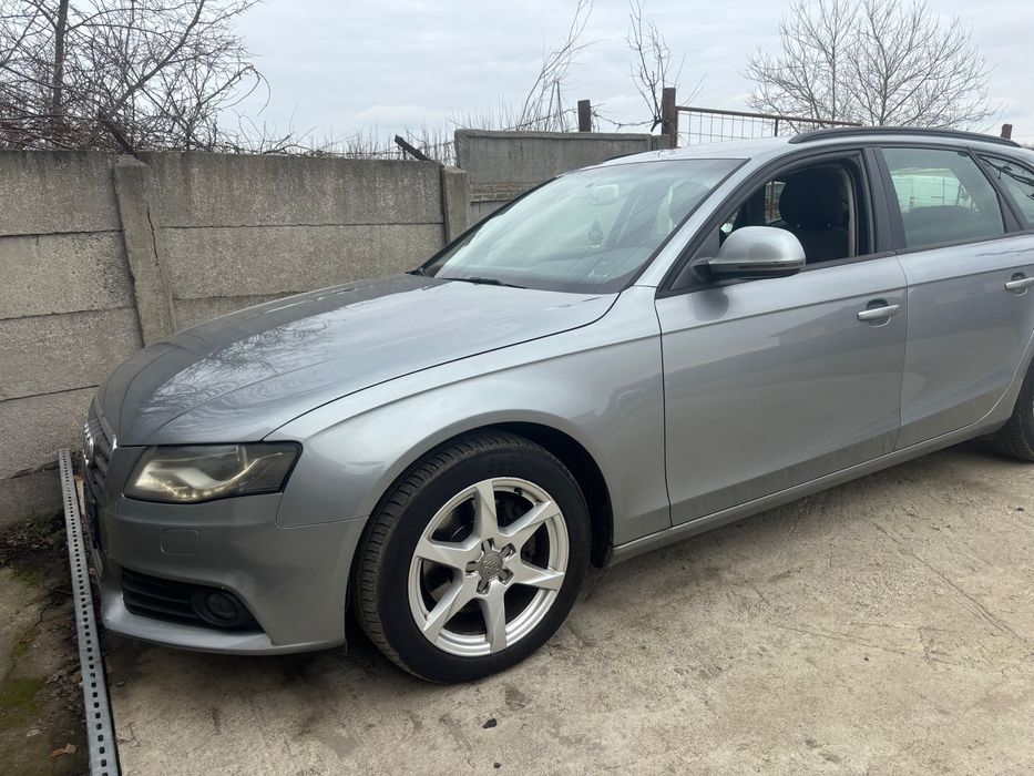 Vand Audi A4 B8.