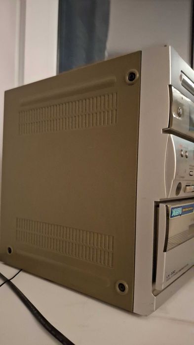 Музыкальный центр