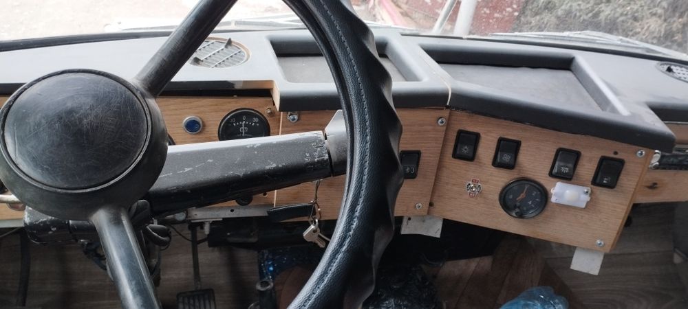 Продам УАЗ 451М грузовой фургон