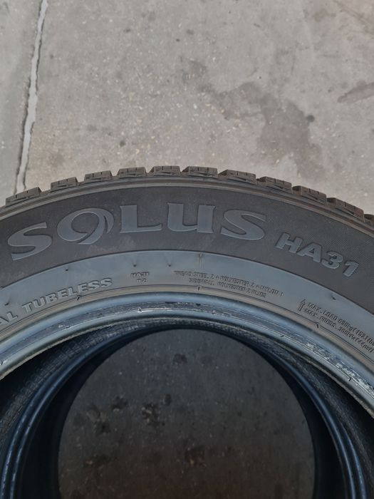 Всесезонни гуми 2 броя KUMHO Solus HA31 215 60 R16 дот 4220