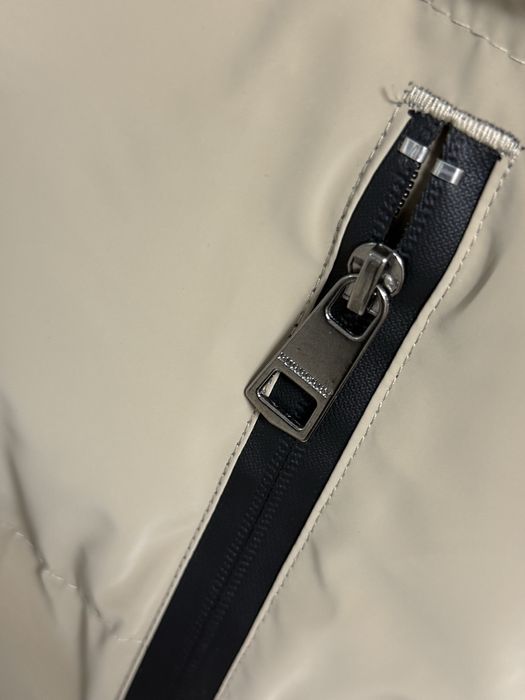 Vesta BURBERRY super calitate UNISEX