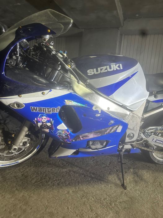 Suzuki GSXR 600 k1