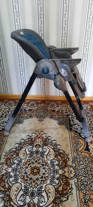 Десткий стул для кормление