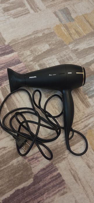 Uscator de par profesional Philips