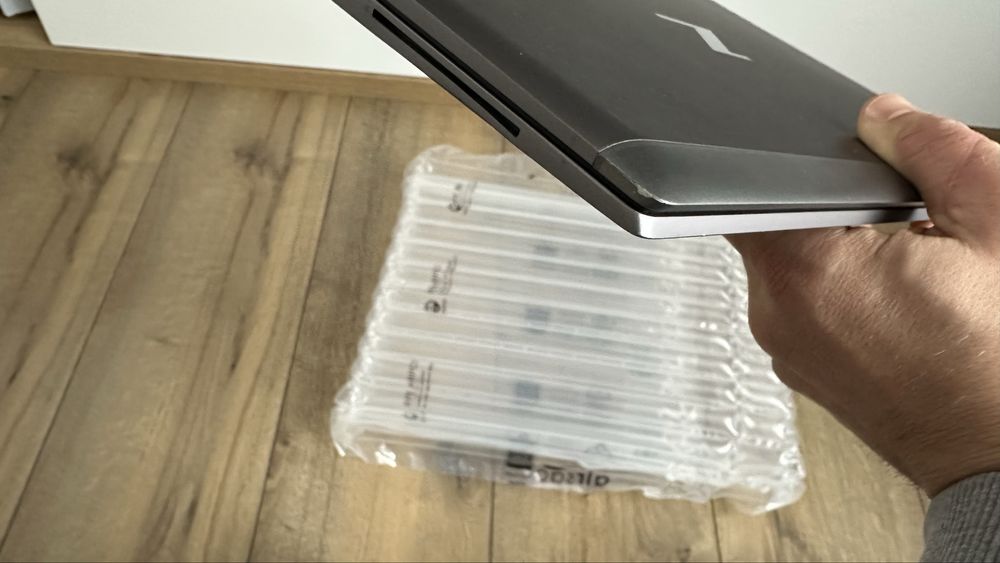 HP ZBook FireFly G7 15.6” 4K / i7-10610u /32GB RAM 1TB SSD Nvidia P520