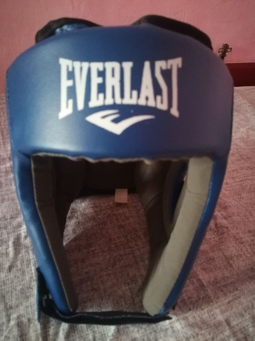 Продам шлем боксёрский