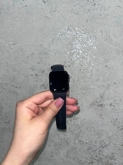 продам смарты часы Apple Watch