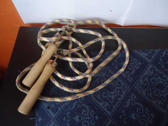 въже за скачане,пружина за разтягане/огъване ,пружини