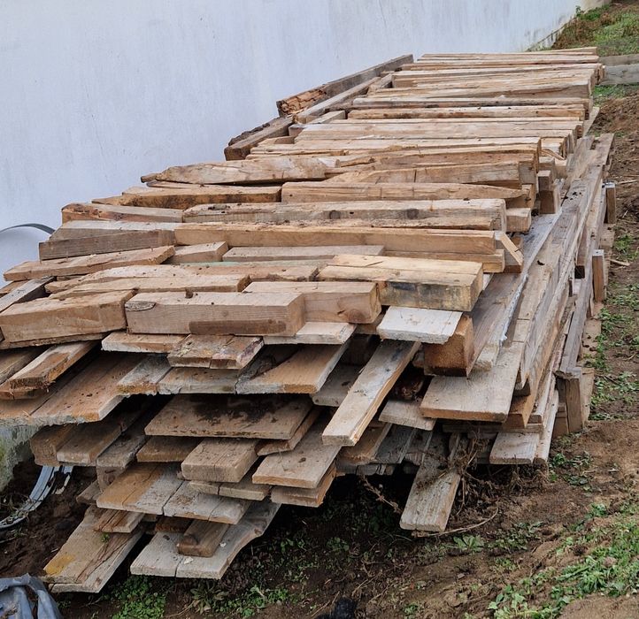 Vand lemne constructiu cofrag sau lemne de foc