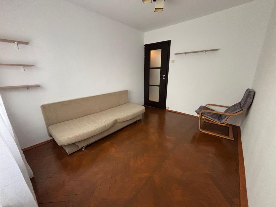Închiriez apartament cu 3 camere  confort 1