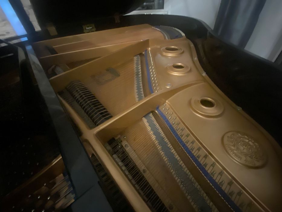 Kawai KG-1C -Pian /pianina