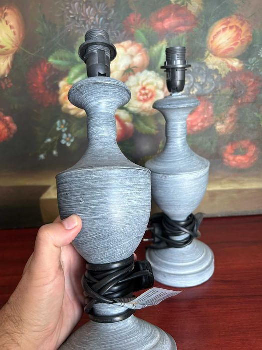 A268 33cm H, 2 veioze Ca set