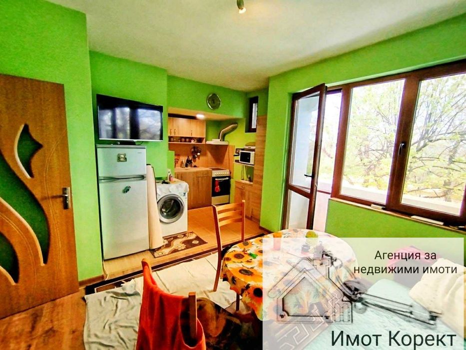 Имот Корект продава Напълно обз 2-Стаен апарт, до Шел