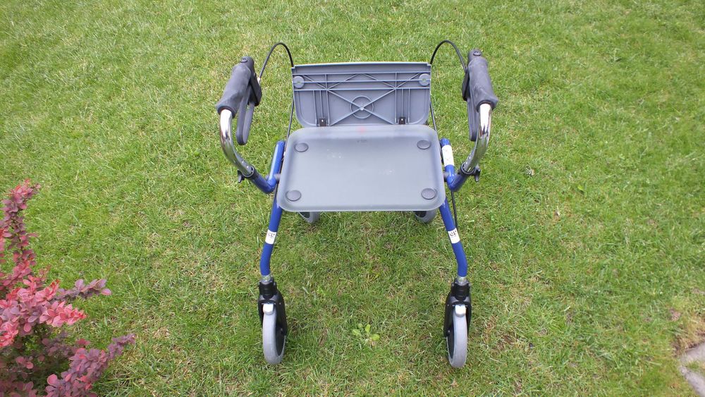 Cadru pliabil cu roti pentru invalizi – Dolomite Legacy 520-125 kg.