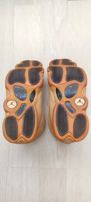 Vând Air Jordan 13 Retro