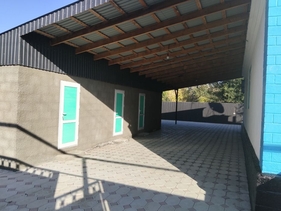 Продаётся большой дом в центре Карабулака
