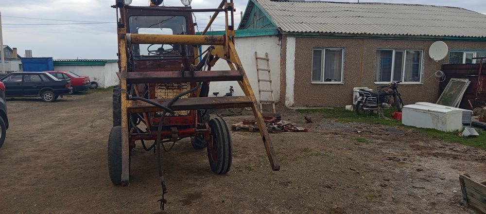 Трактор сатылады Т 25 жағыдаиы жақсы зын малға аиырбастаимыз