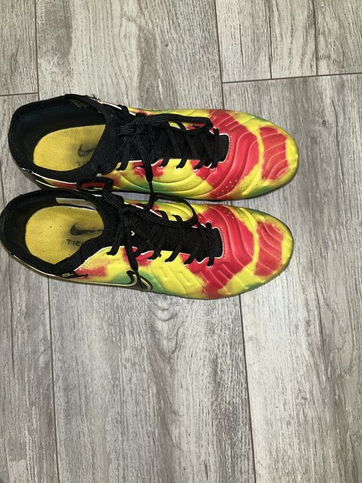 Продам бутсы Nike Tiempo 39 размера