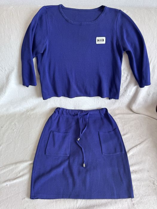 Продам недорого платья, комбинезон, двойка