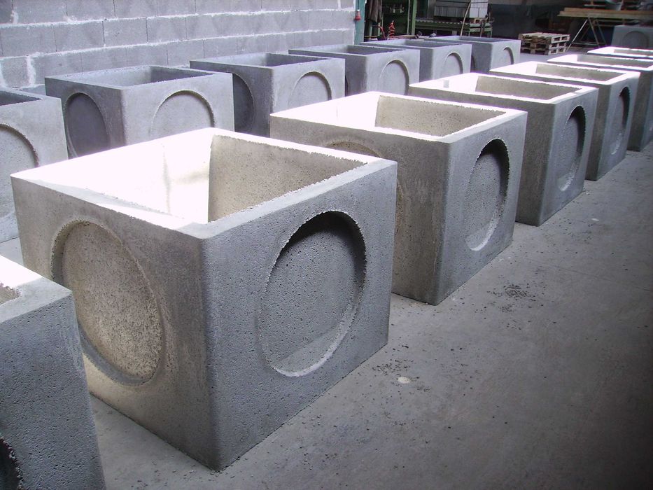 Cămine din beton pătrate – cămine apometru, canalizare și instalații