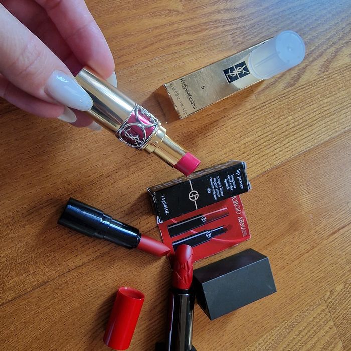 Ruj /Lip buze   professionale Burberry,Yes Saint Laurent ,Armani