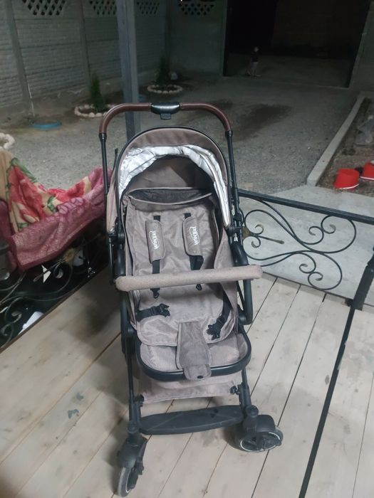 Коляска называется Teknum