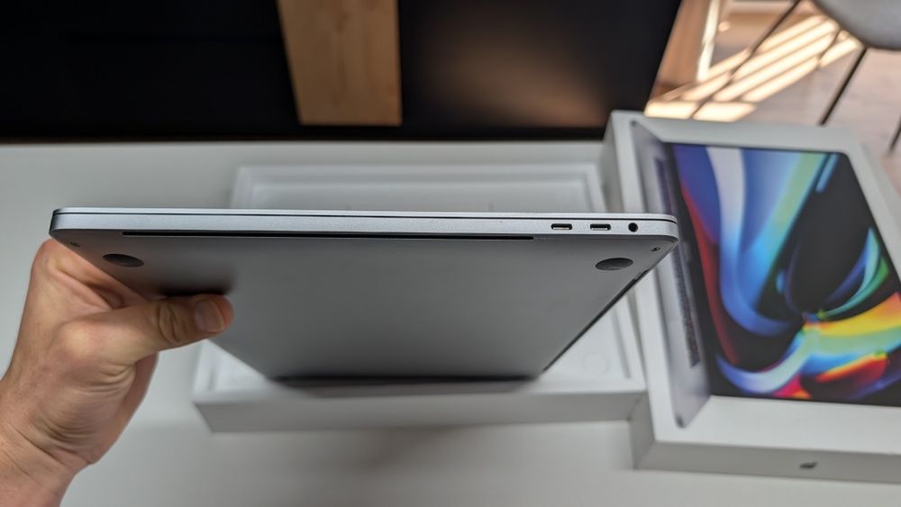 MacBook Pro 16” (2019) – 16GB RAM / 512GB SSD – Отлично състояние