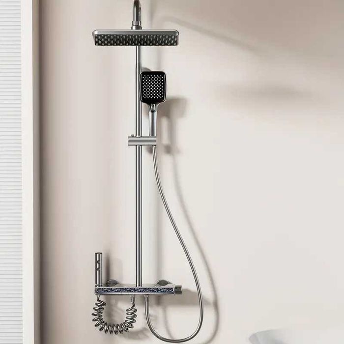 Луксозен Душ система с термостатичен душ лед Led дисплей и бутони