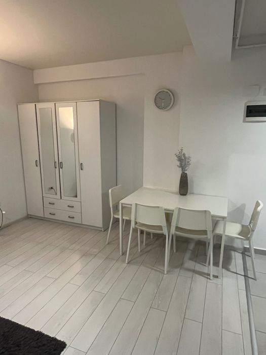 Propietar inchirez apartament cu 2 camere