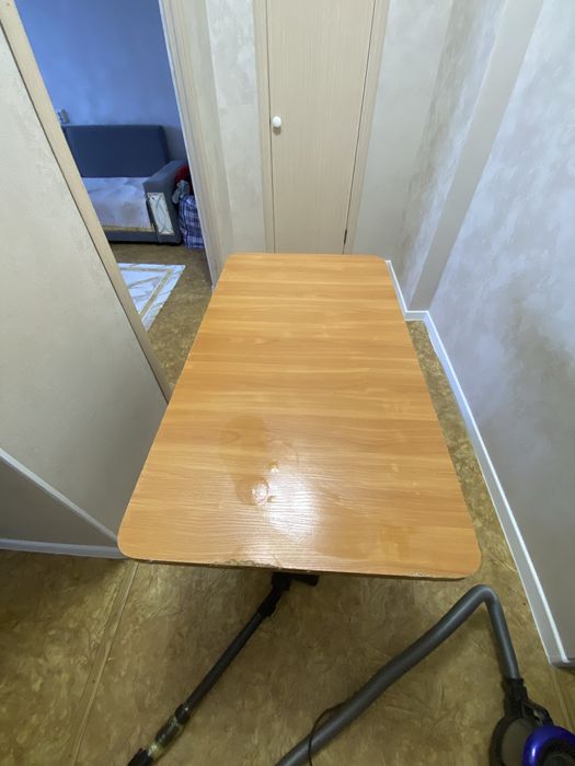 Продам стол. Размер ширина 67см, длина 120см