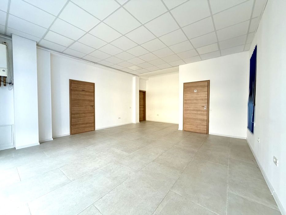 SAD - Dumbravita, spatiu comercial de inchiriat - zona centrala