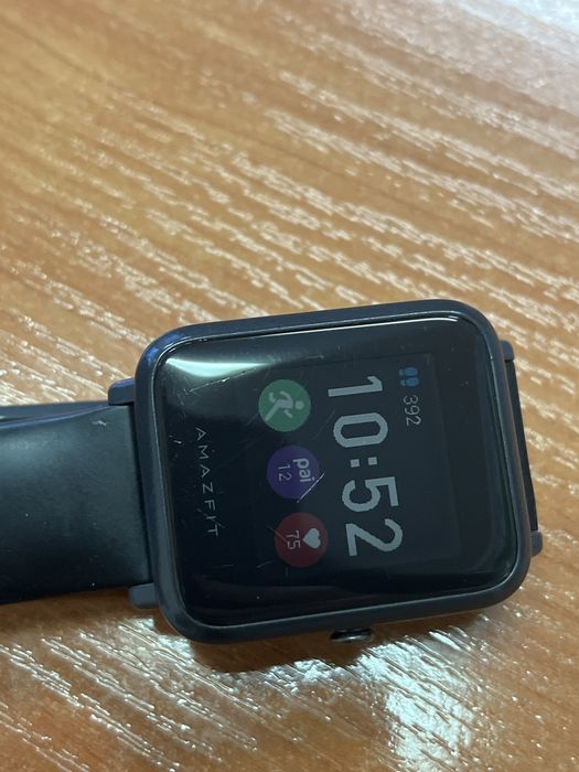 Продам электронные часы amazfit bip s