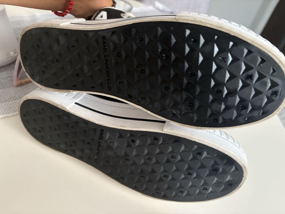 Karl lagerfeld кецове