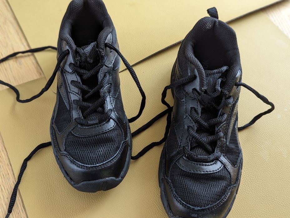 Pantofi sport Reebok, marime 33