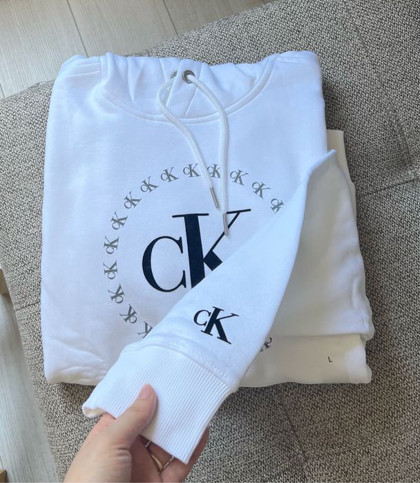 Худи Calvin Klein