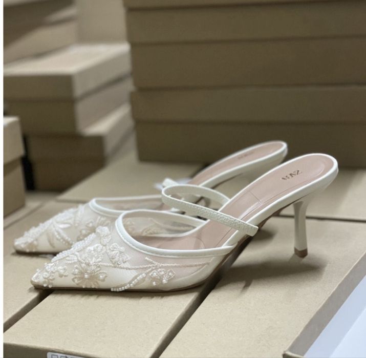 туфли Zara с вышивкой