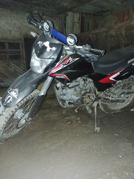 Эндуро,250,обмен на скутер