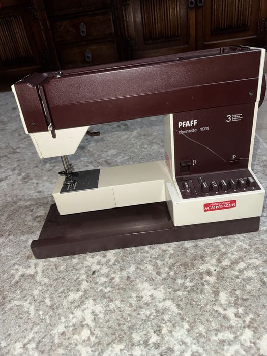 Masina de cusut Pfaff tipmatic 1011,hobimatic 905,Husqvarna