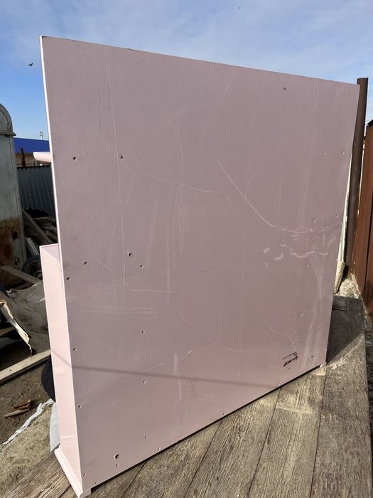 Шкаф с зерколой для ванны