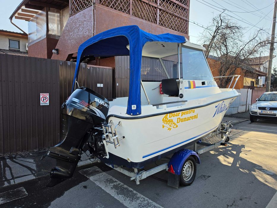 Barca cabinata Beneteau Antares 550 cu motor si peridoc Inmatriculata Belgia