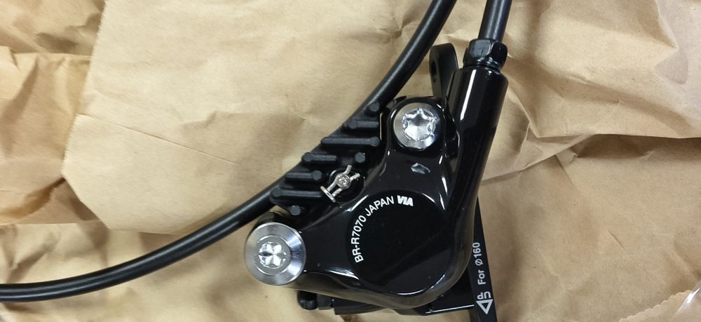 Команда Shimano Dura-Ace Di2 Shift/Brake Lever STI ST-R9180 2-/11-/12-speed