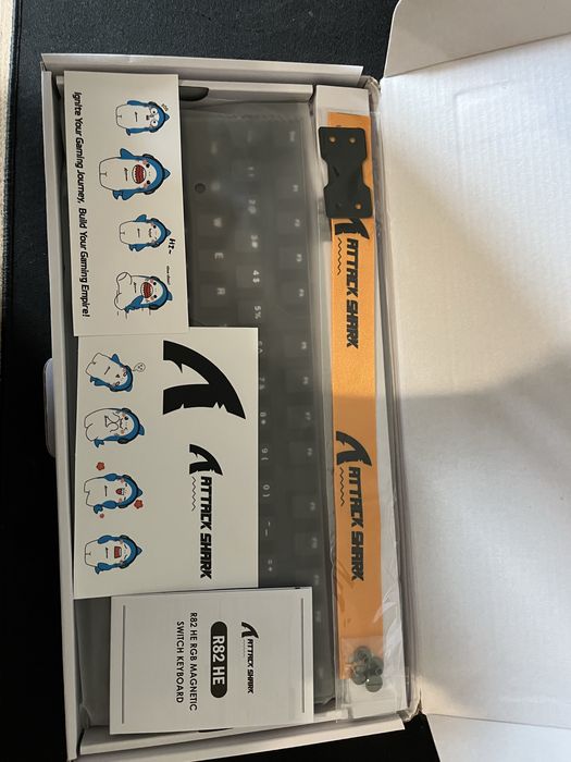 Tastatura Attack Shark R82 He