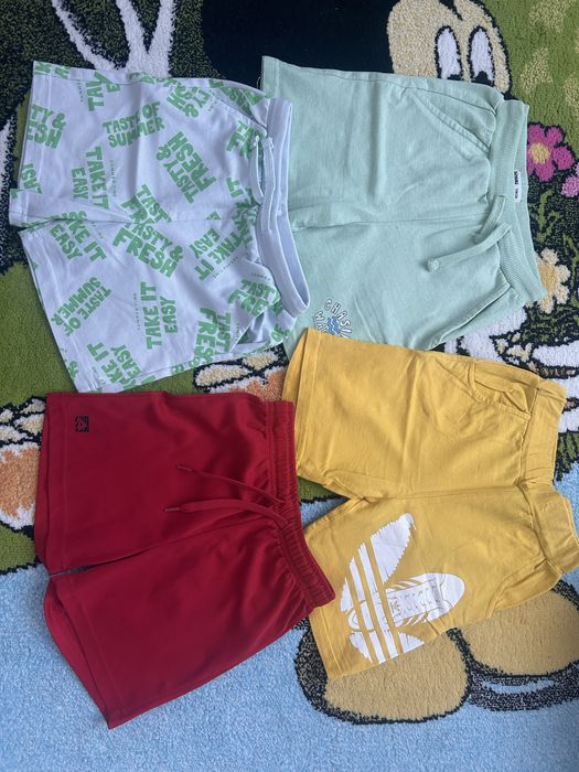 Lot haine baieti(bluze cu maneca lunga,tricouri,pantaloni scurti)