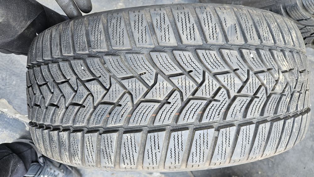 Гума 225 45 17 дънлоп