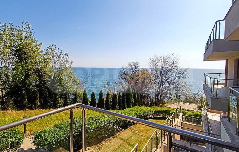 Продава се Двустаен апартамент в Бяла - 112 кв.м за 929 €/кв.м - Снимка #9