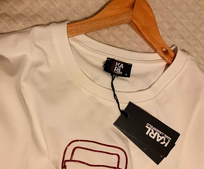 Tricou damă alb, XL, model Karl Lagerfeld, nou, primit cadou,cu strasuri roșii și albe