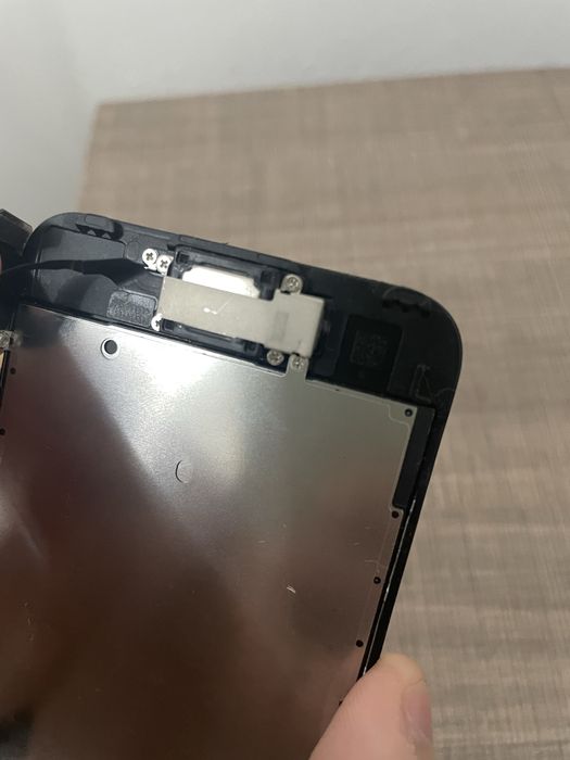 Ecran original iPhone 8/iPhone SE (2020 / 2022)