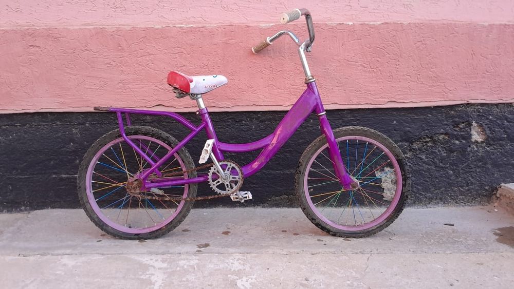 Велосипед қыз балаға