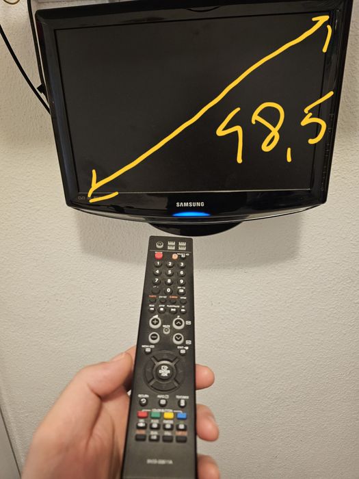 Ps4 pro 1T,+tv samsung  si multe accesori,fara jocuri!!