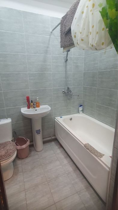 Sergili Quruvchida joylashgan  1 xonali uy Qizlarga beriladi 350$ ga